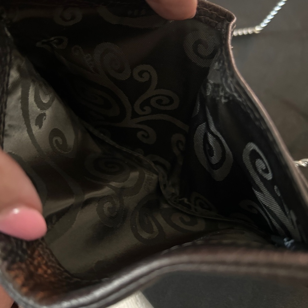 Sold
Brighton Brown Pebbled Leather ID Wallet with Silver Toggle Detail - Picture 10 of 14
